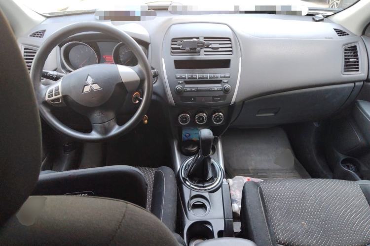 Used Mitsubishi ASX 2013 2.0L Manual Two-Wheel Drive Comfort Edition Center Console