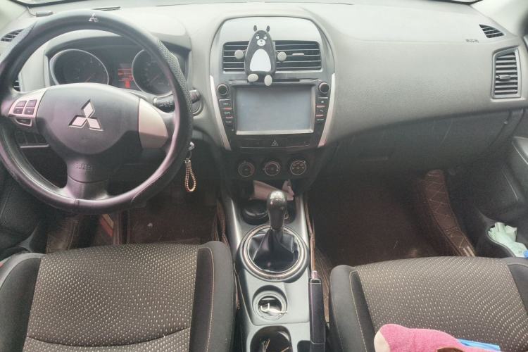 Used Mitsubishi ASX 2013 1.6L Manual Two-Wheel Drive Standard Edition Center Console