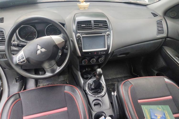 Used Mitsubishi ASX 2013 1.6L Manual Two-Wheel Drive Standard Edition Center Console