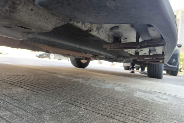 Used Mitsubishi ASX 2013 2.0L CVT Two-Wheel Drive Elite Edition Chassis Front Left