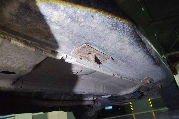 Used Mitsubishi ASX 2013 2.0L CVT Two-Wheel Drive Elite Edition Chassis Front Left
