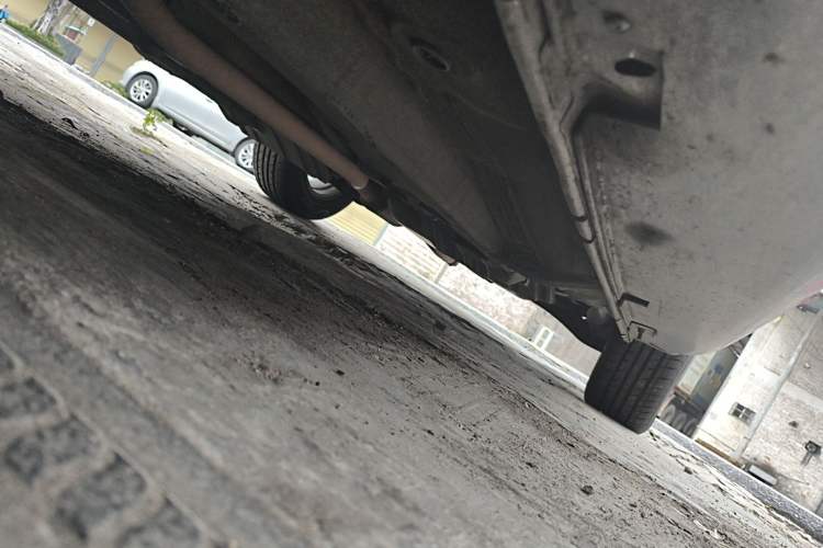 Used Mitsubishi ASX 2013 2.0L CVT Two-Wheel Drive Elite Edition Chassis Front Left