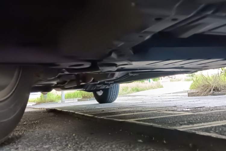 Used Mitsubishi ASX 2013 1.6L Manual Two-Wheel Drive Standard Edition Chassis Front Right