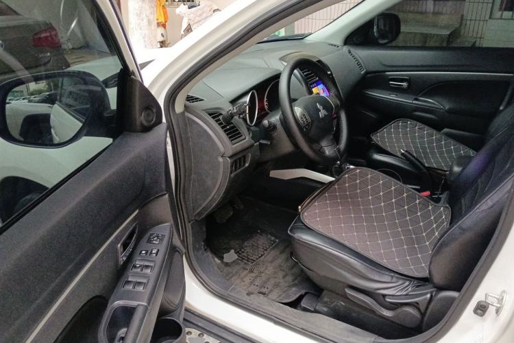 Used Mitsubishi ASX 2013 2.0L CVT Two-Wheel Drive Elite Edition Driver Seat
