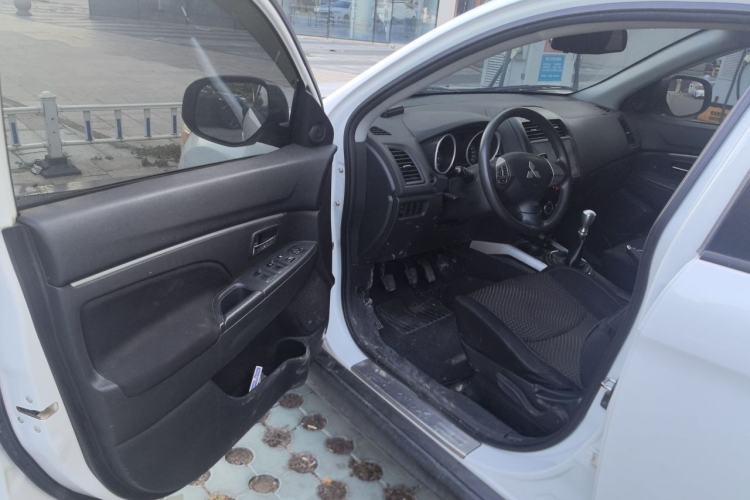 Used Mitsubishi ASX 2013 2.0L Manual Two-Wheel Drive Comfort Edition Driver Seat