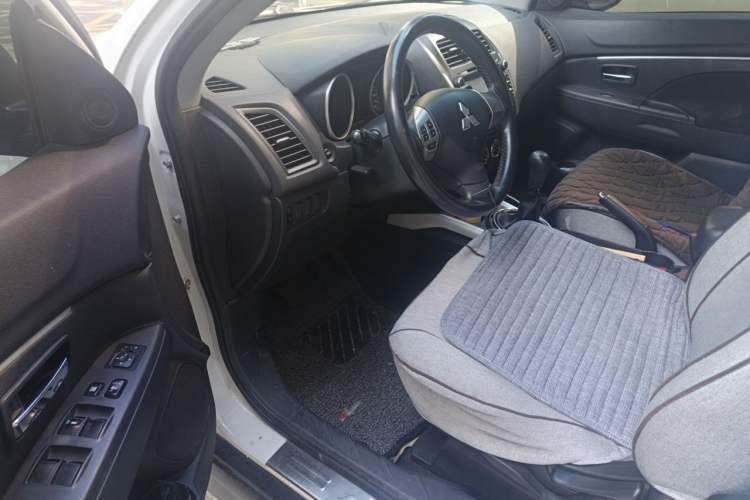 Used Mitsubishi ASX 2013 2.0L Manual Two-Wheel Drive Comfort Edition Driver Seat