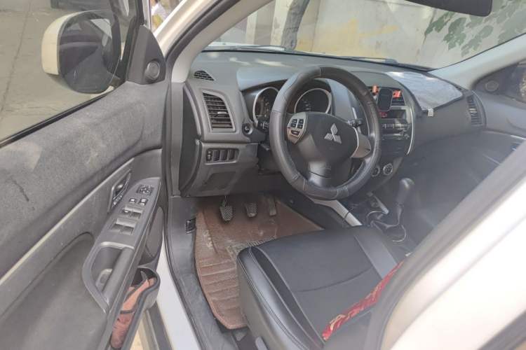 Used Mitsubishi ASX 2013 2.0L Manual Two-Wheel Drive Comfort Edition Driver Seat