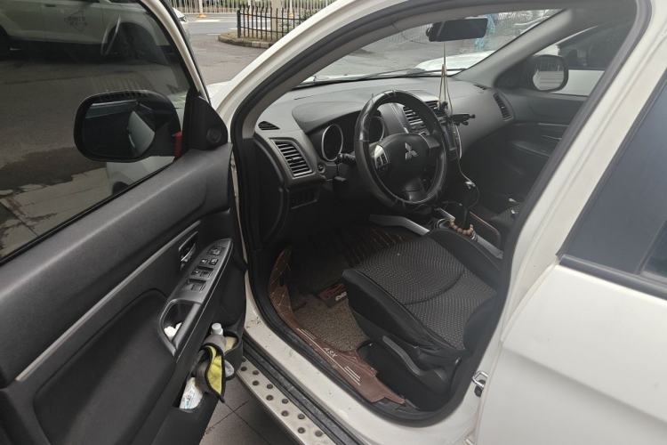 Used Mitsubishi ASX 2013 2.0L Manual Two-Wheel Drive Comfort Edition Driver Seat
