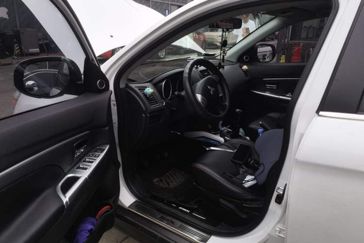 Used Mitsubishi ASX 2013 1.6L Manual Two-Wheel Drive Standard Edition Driver Seat