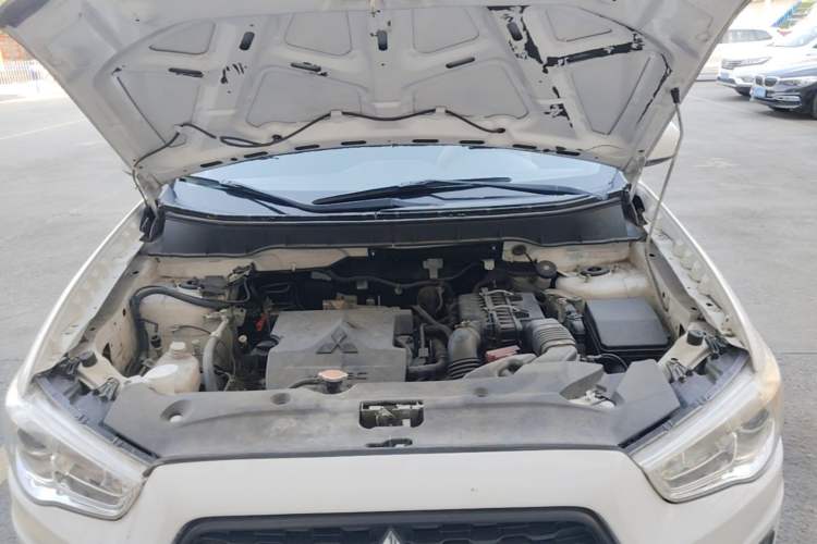 Used Mitsubishi ASX 2013 1.6L Manual Two-Wheel Drive Standard Edition Engine Bay