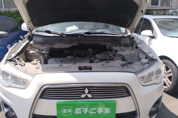Used Mitsubishi ASX 2013 2.0L CVT Two-Wheel Drive Elite Edition Engine Bay