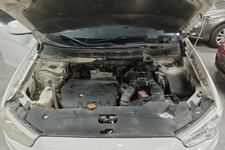 Used Mitsubishi ASX 2013 2.0L CVT Two-Wheel Drive Luxury Edition Engine Bay