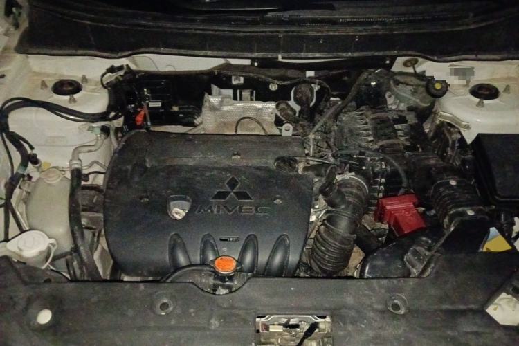 Used Mitsubishi ASX 2013 2.0L CVT Two-Wheel Drive Elite Edition Engine Bay