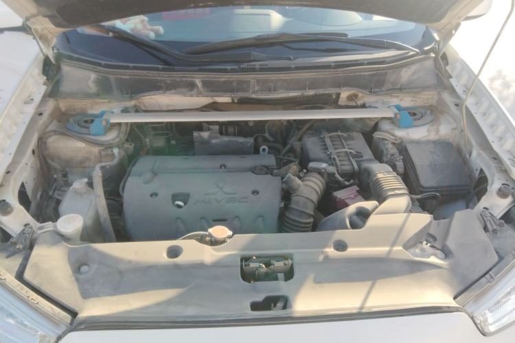 Used Mitsubishi ASX 2013 2.0L CVT Four-Wheel Drive Premium Edition Engine Bay