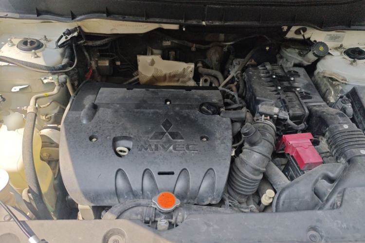 Used Mitsubishi ASX 2013 2.0L CVT 4x4 Flagship Edition Engine Bay