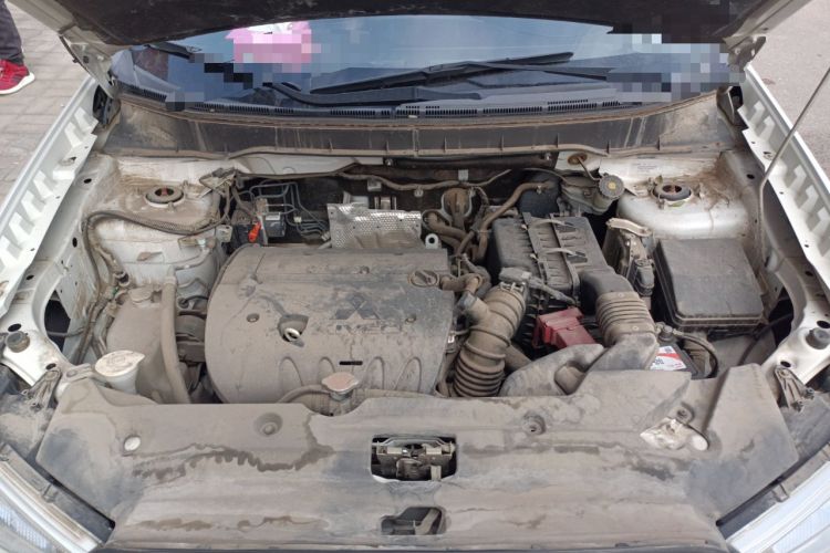 Used Mitsubishi ASX 2013 2.0L CVT Two-Wheel Drive Elite Edition Engine Bay