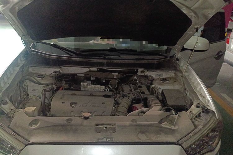 Used Mitsubishi ASX 2013 2.0L CVT Two-Wheel Drive Elite Edition Engine Bay
