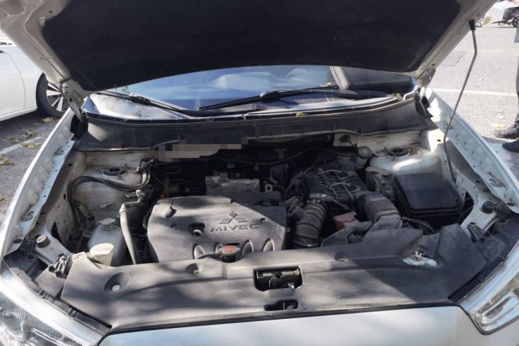 Used Mitsubishi ASX 2013 2.0L CVT Two-Wheel Drive Elite Edition Engine Bay