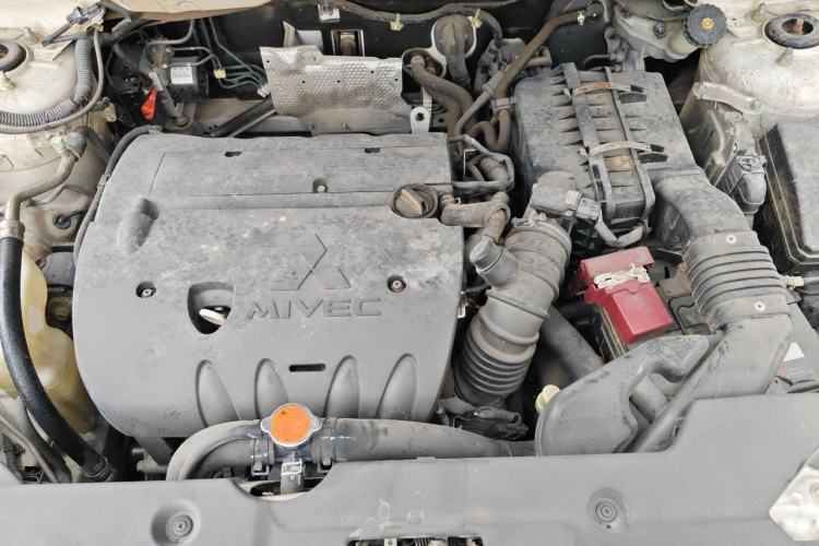 Used Mitsubishi ASX 2013 2.0L CVT Four-Wheel Drive Premium Edition Engine Bay