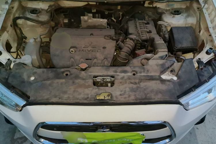 Used Mitsubishi ASX 2013 2.0L CVT Four-Wheel Drive Premium Edition Engine Bay