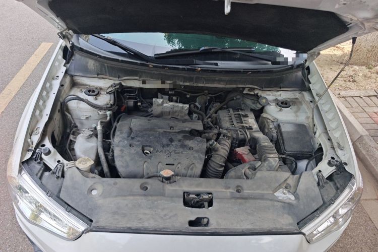 Used Mitsubishi ASX 2013 2.0L CVT Two-Wheel Drive Elite Edition Engine Bay