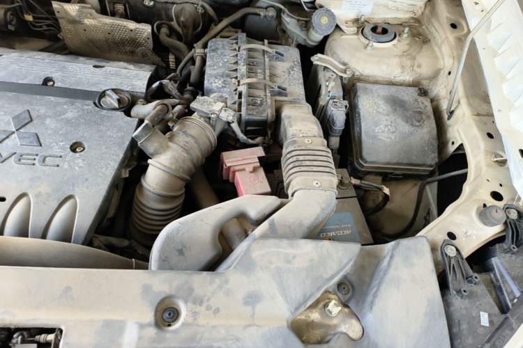 Used Mitsubishi ASX 2013 2.0L CVT Two-Wheel Drive Elite Edition Engine Bay Left