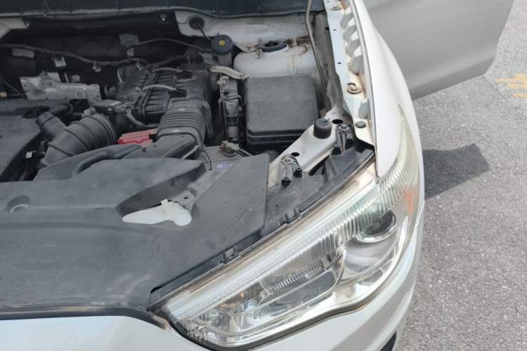 Used Mitsubishi ASX 2013 2.0L CVT Two-Wheel Drive Elite Edition Engine Bay Left