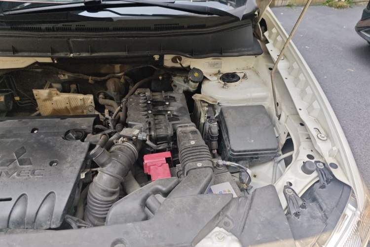 Used Mitsubishi ASX 2013 2.0L CVT 4x4 Flagship Edition Engine Bay Left