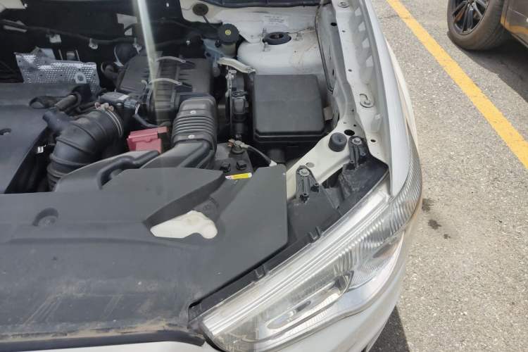Used Mitsubishi ASX 2013 2.0L CVT Two-Wheel Drive Luxury Edition Engine Bay Left