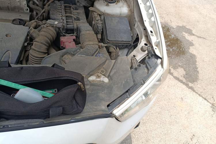 Used Mitsubishi ASX 2013 2.0L CVT Two-Wheel Drive Elite Edition Engine Bay Left