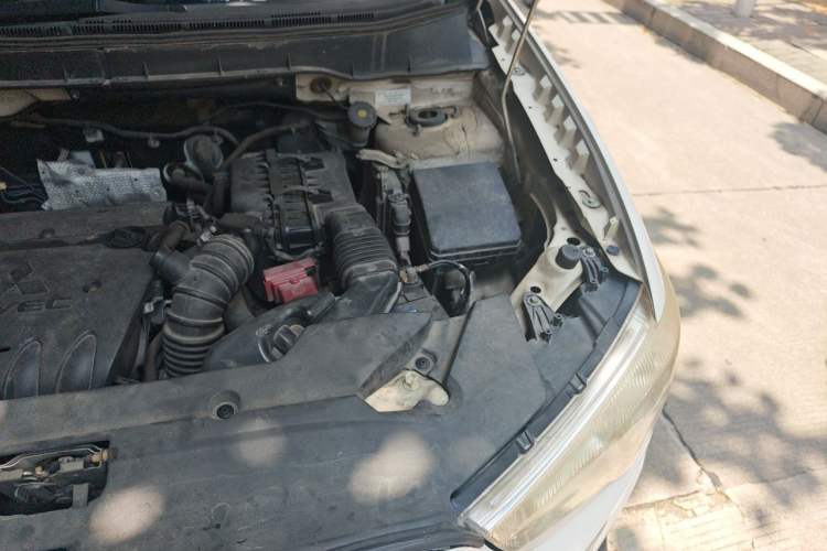 Used Mitsubishi ASX 2013 2.0L CVT Two-Wheel Drive Luxury Edition Engine Bay Left