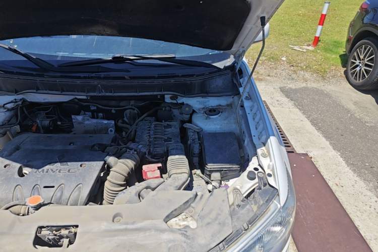 Used Mitsubishi ASX 2013 2.0L CVT Two-Wheel Drive Elite Edition Engine Bay Left