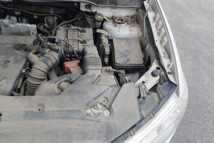 Used Mitsubishi ASX 2013 2.0L CVT Two-Wheel Drive Elite Edition Engine Bay Left