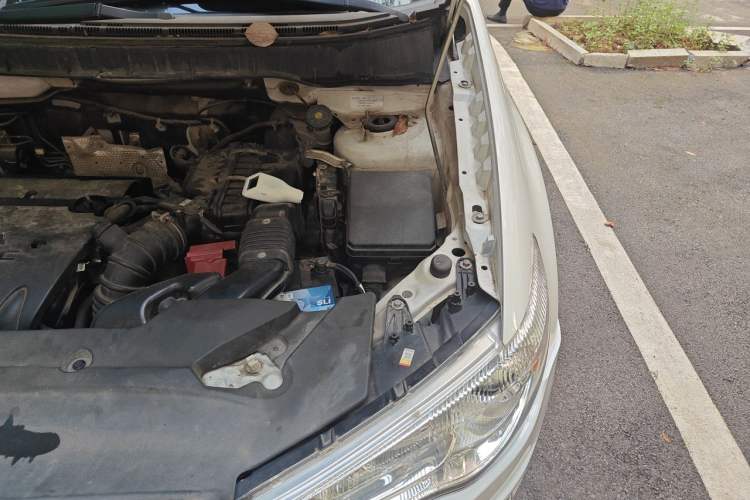Used Mitsubishi ASX 2013 2.0L CVT Two-Wheel Drive Elite Edition Engine Bay Left
