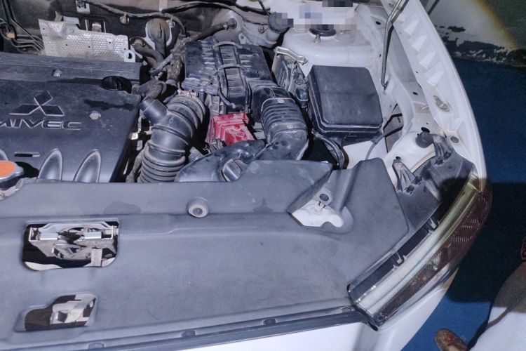 Used Mitsubishi ASX 2013 2.0L CVT Two-Wheel Drive Elite Edition Engine Bay Left