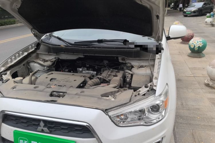 Used Mitsubishi ASX 2013 2.0L CVT Two-Wheel Drive Luxury Edition Engine Bay Left