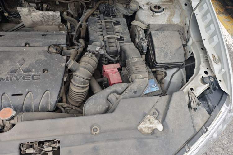 Used Mitsubishi ASX 2013 2.0L CVT Two-Wheel Drive Luxury Edition Engine Bay Left