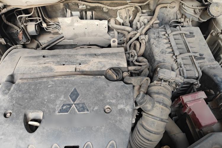 Used Mitsubishi ASX 2013 2.0L CVT Two-Wheel Drive Elite Edition Engine Bay