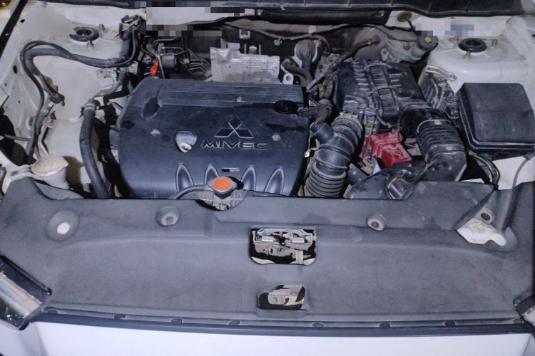 Used Mitsubishi ASX 2013 2.0L CVT Two-Wheel Drive Elite Edition Engine Bay