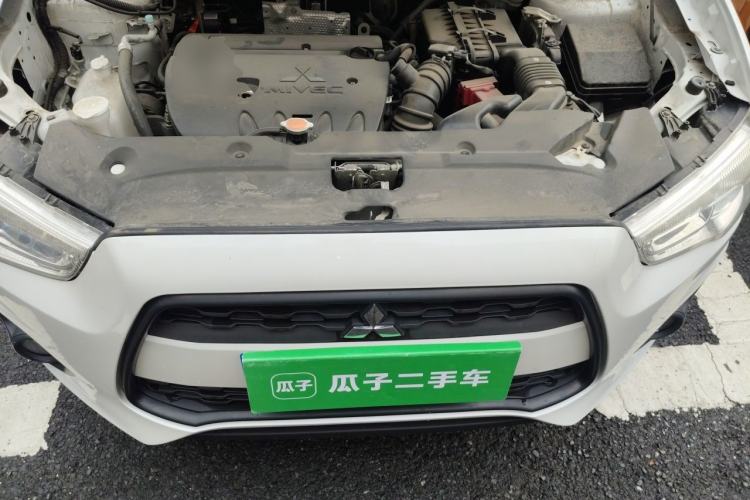 Used Mitsubishi ASX 2013 2.0L CVT Two-Wheel Drive Elite Edition Engine Bay