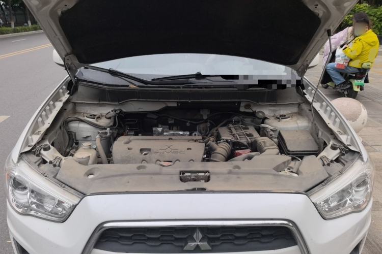 Used Mitsubishi ASX 2013 2.0L CVT Two-Wheel Drive Luxury Edition Engine Bay