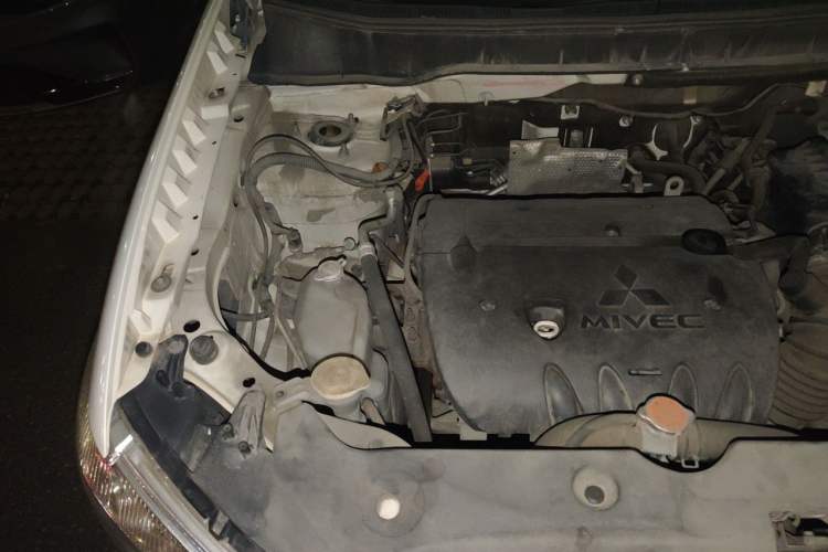 Used Mitsubishi ASX 2013 2.0L Manual Two-Wheel Drive Comfort Edition Engine Bay Right