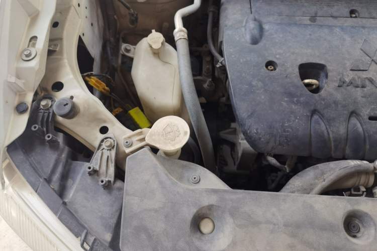 Used Mitsubishi ASX 2013 2.0L CVT Four-Wheel Drive Premium Edition Engine Bay Right