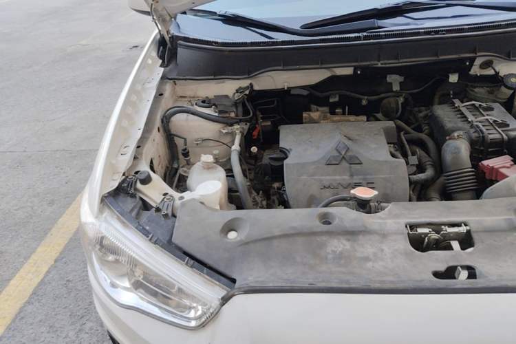 Used Mitsubishi ASX 2013 1.6L Manual Two-Wheel Drive Standard Edition Engine Bay Right
