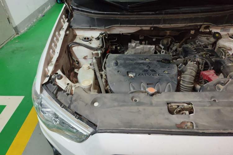 Used Mitsubishi ASX 2013 2.0L Manual Two-Wheel Drive Comfort Edition Engine Bay Right