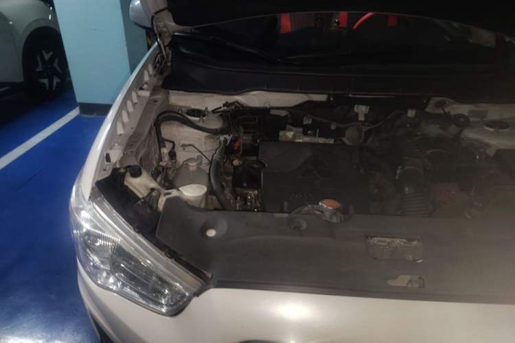 Used Mitsubishi ASX 2013 1.6L Manual Two-Wheel Drive Standard Edition Engine Bay Right