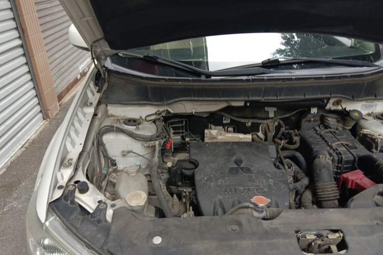 Used Mitsubishi ASX 2013 1.6L Manual Two-Wheel Drive Standard Edition Engine Bay Right