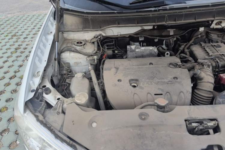 Used Mitsubishi ASX 2013 2.0L Manual Two-Wheel Drive Comfort Edition Engine Bay Right