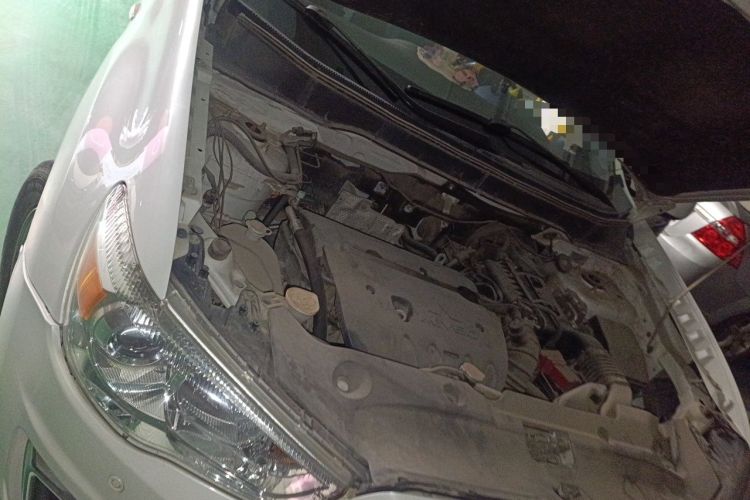 Used Mitsubishi ASX 2013 2.0L CVT Two-Wheel Drive Elite Edition Engine Bay Right
