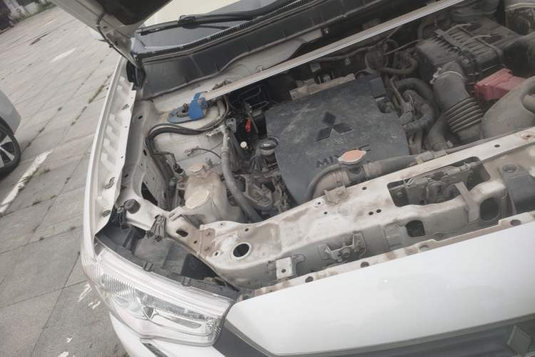 Used Mitsubishi ASX 2013 1.6L Manual Two-Wheel Drive Standard Edition Engine Bay Right